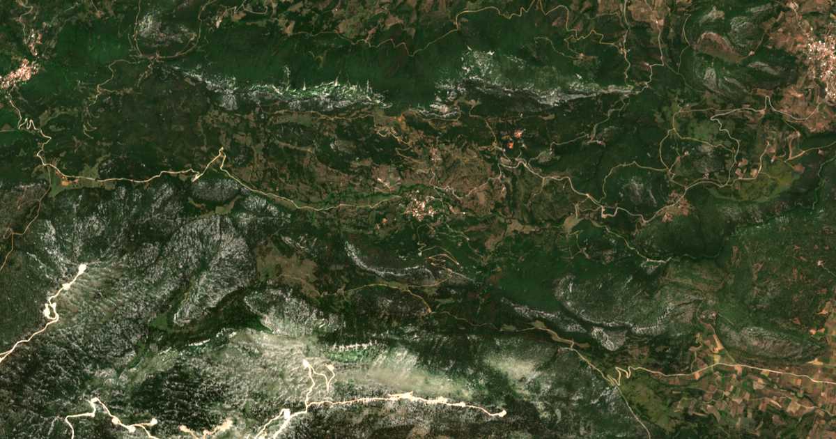 Satelitska karta: Evangelístria