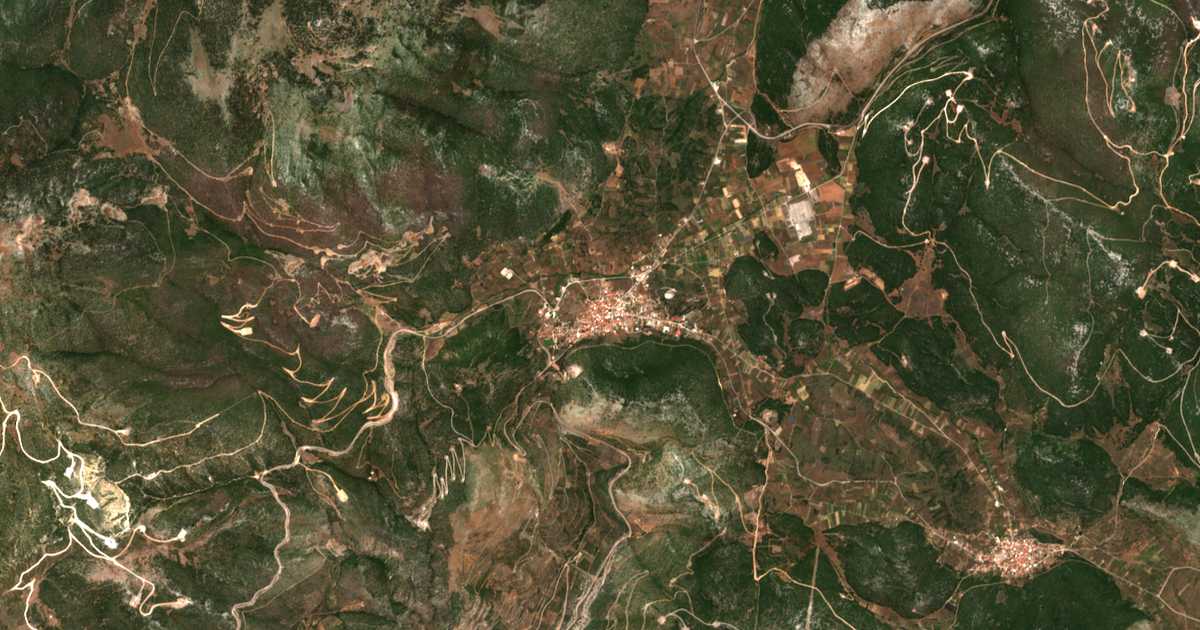 Satelitska karta: Dístomon