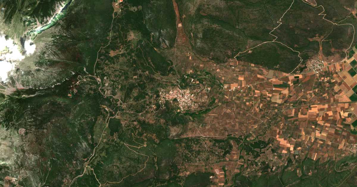 Satelitska karta: Dávleia