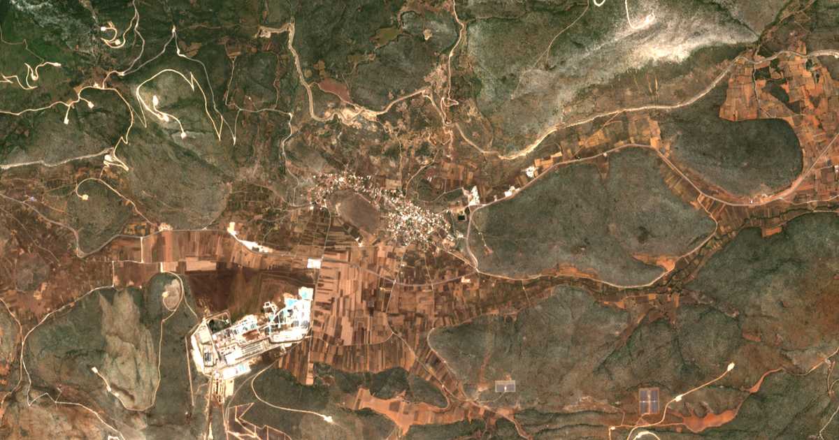 Satelitska karta: Domvraína
