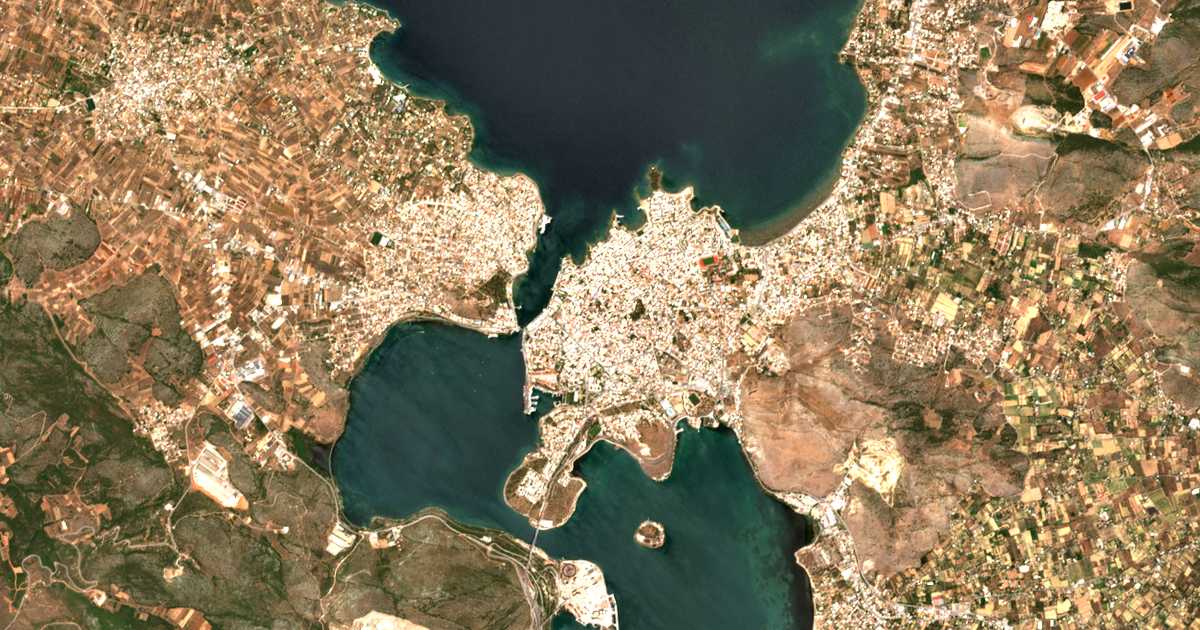Satelitska karta: Halkida