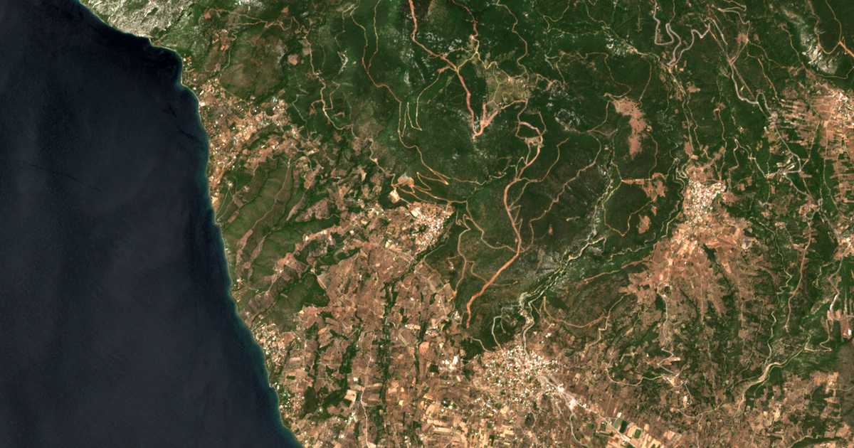 Satelitska karta: Nerotriviá