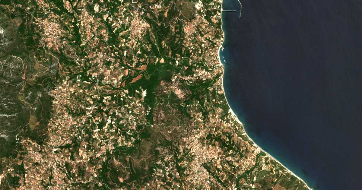 Satelitska karta: Áno Potamiá