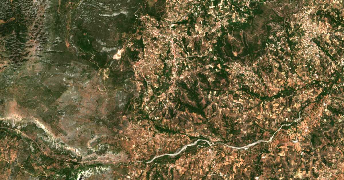 Satelitska karta: Dirrévmata