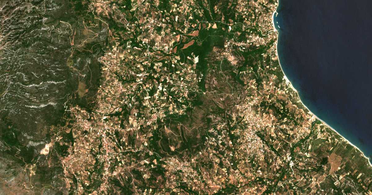 Satelitska karta: Káto Kouroúnion