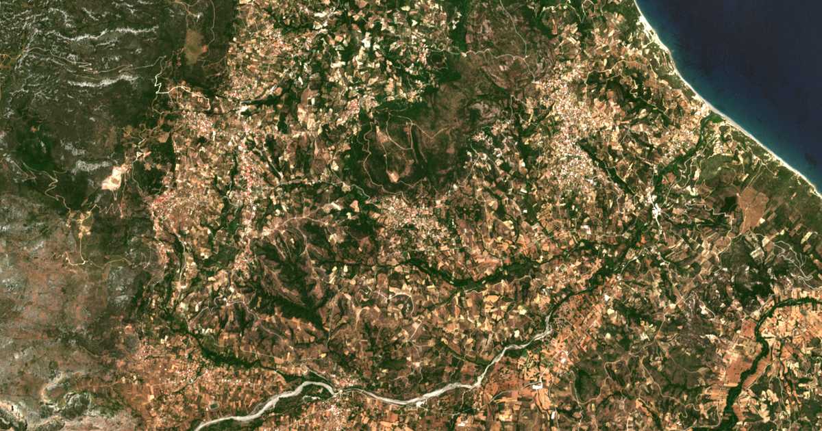 Satelitska karta: Kípoi