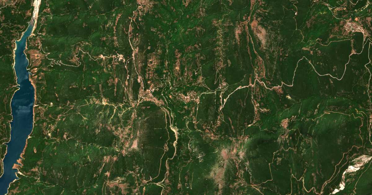Satelitska karta: Anatolikí Fragkísta
