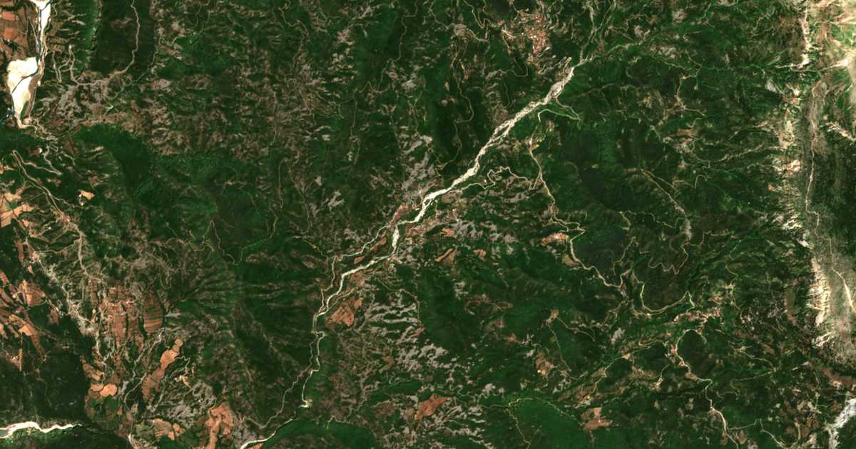 Satelitska karta: Káto Potamiá