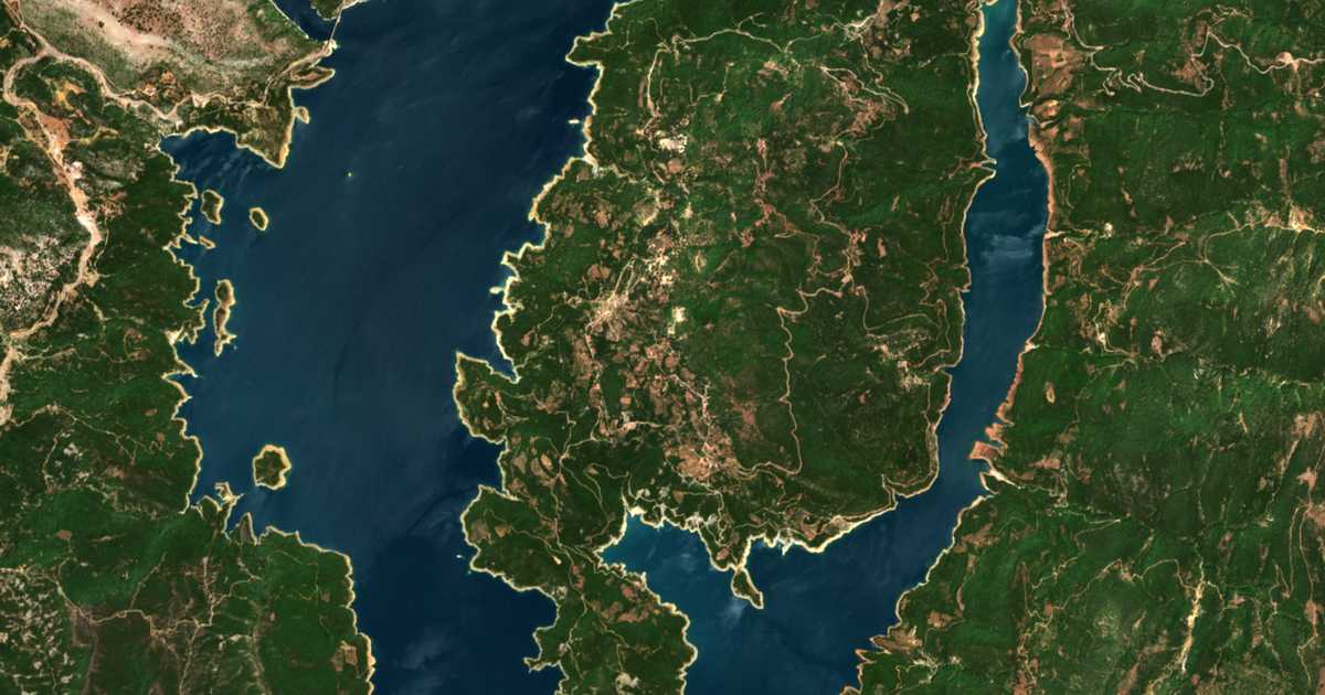 Satelitska karta: Tripótamon