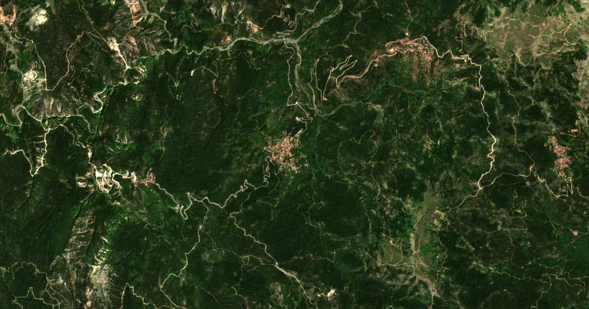 Satelitska karta: Domnísta