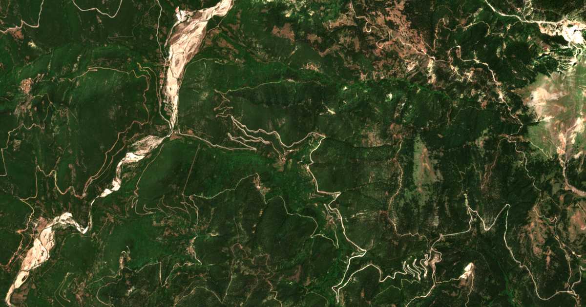 Satelitska karta: Kalesménon