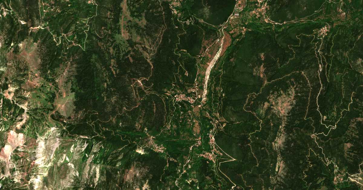 Satelitska karta: Mikrón Choríon
