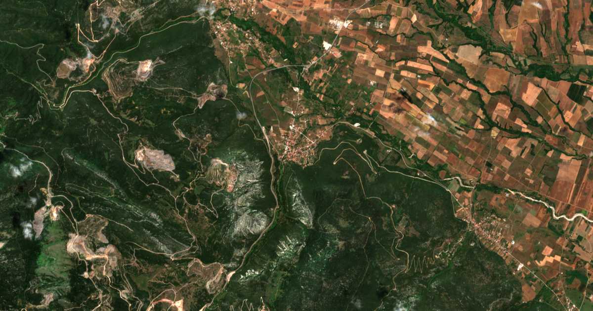 Satelitska karta: Graviá