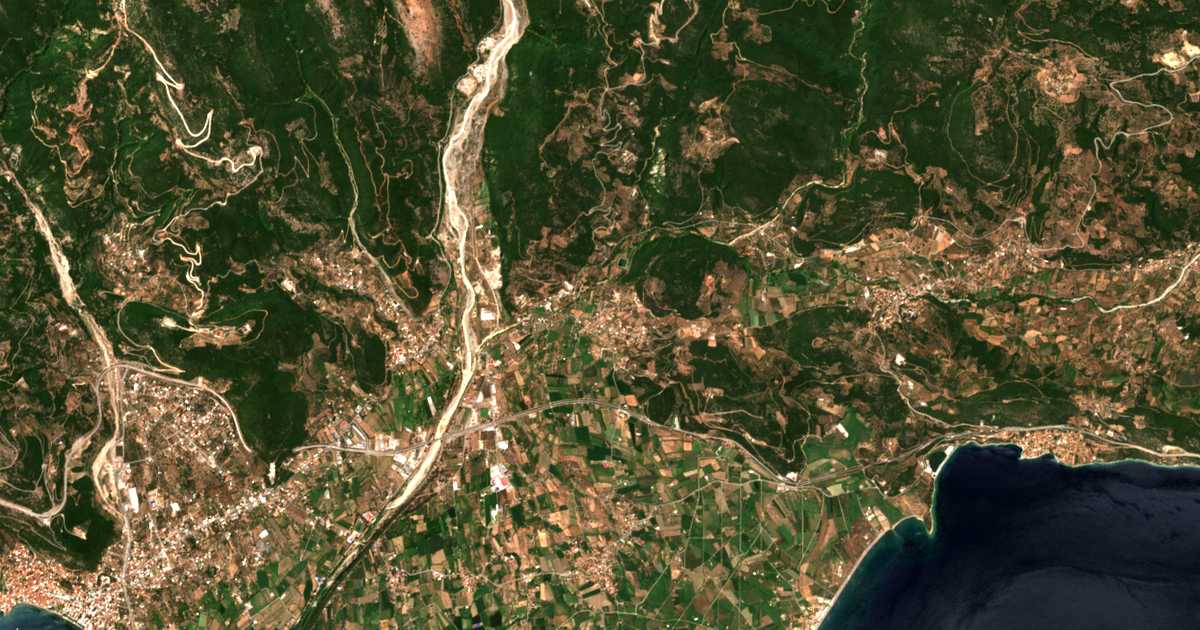 Satelitska karta: Kastrákion
