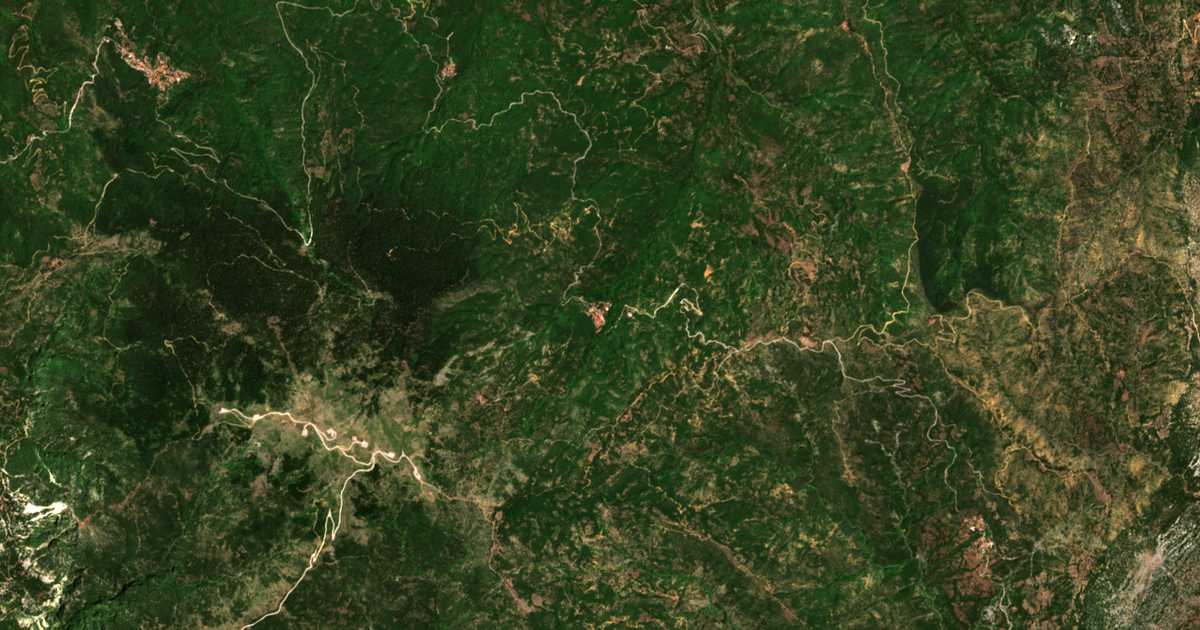 Satelitska karta: Stília