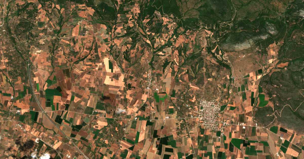 Satelitska karta: Panagítsa