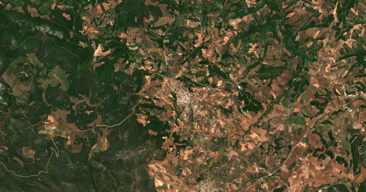 Satelitska karta: Zélion