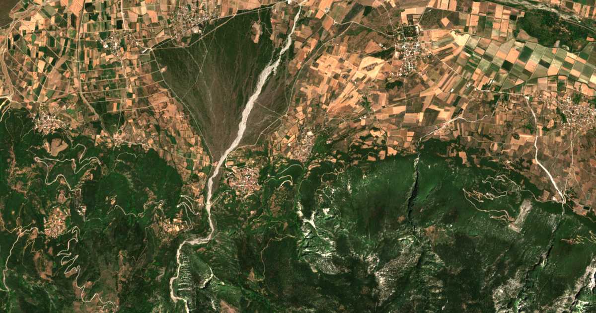 Satelitska karta: Argyrochórion