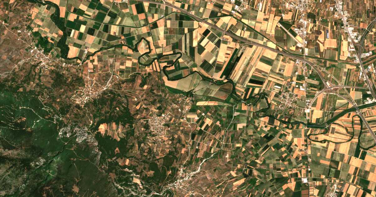 Satelitska karta: Ydrómylos