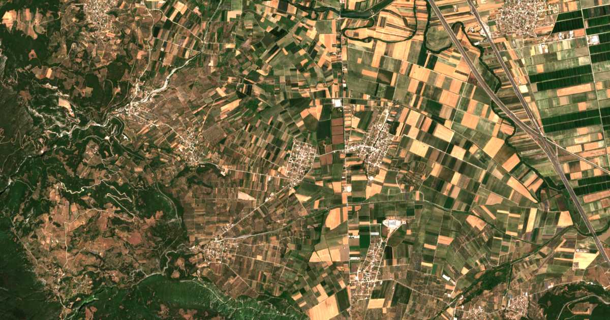 Satelitska karta: Néon Kríkellon