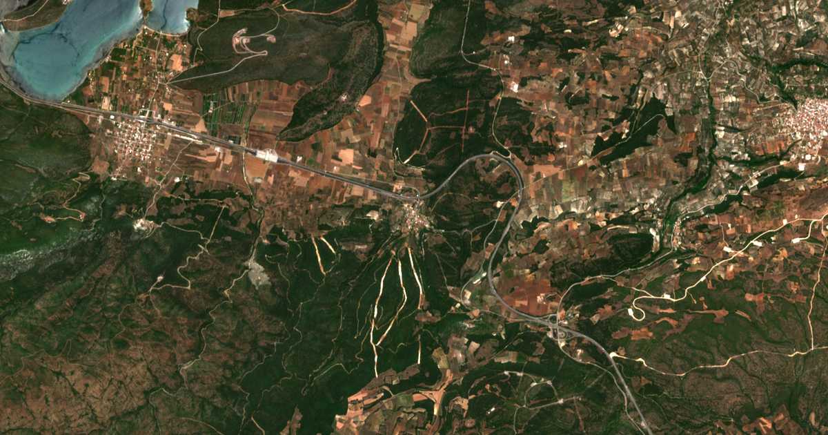 Satelitska karta: Proskynás
