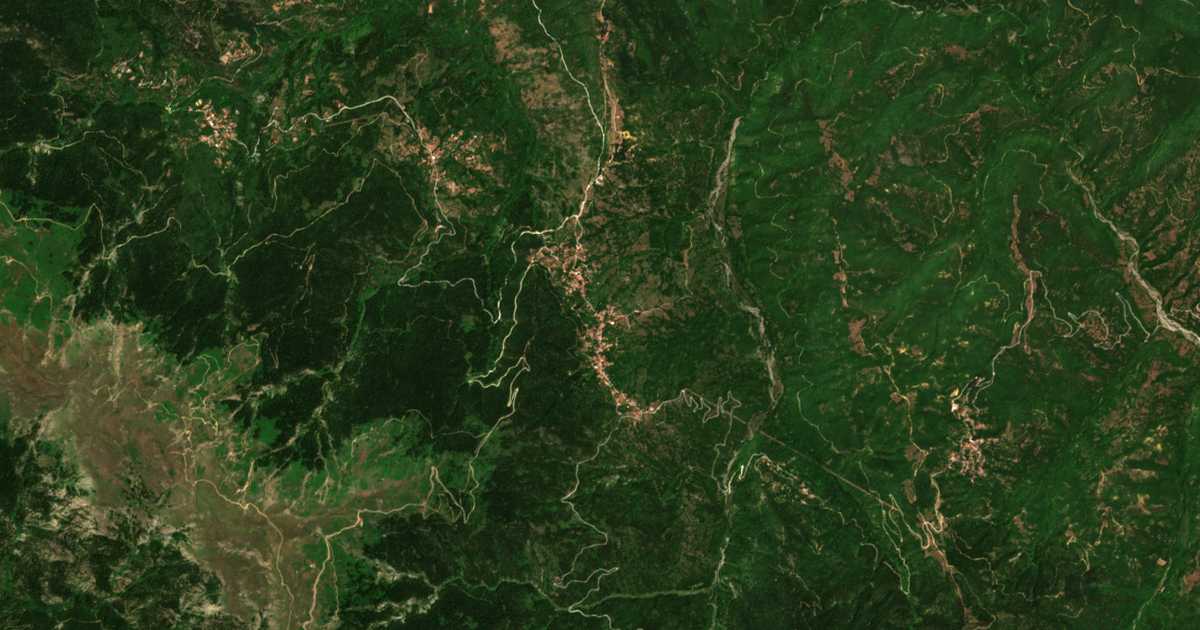 Satelitska karta: Gardíkion