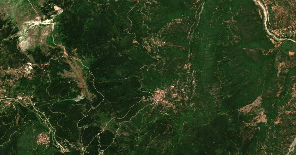 Satelitska karta: Mesaía Kápsi