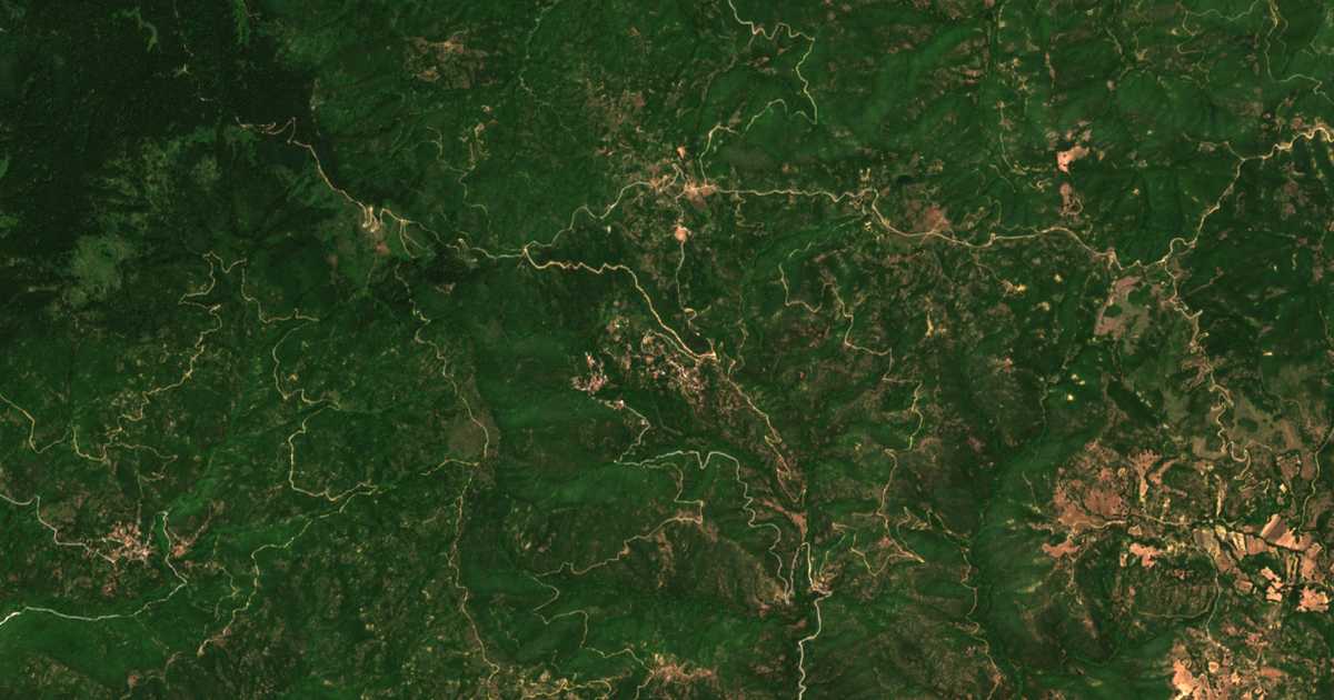 Satelitska karta: Rovoliárion