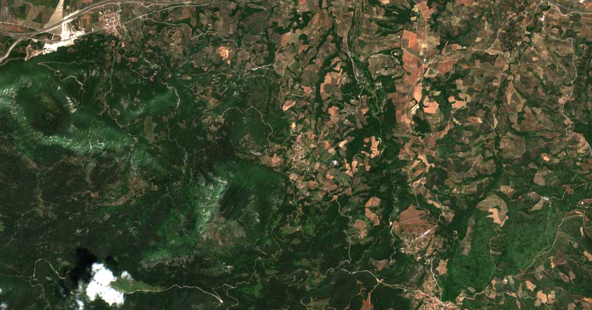 Satelitska karta: Anávra