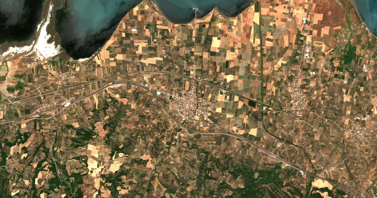 Satelitska karta: Mólos