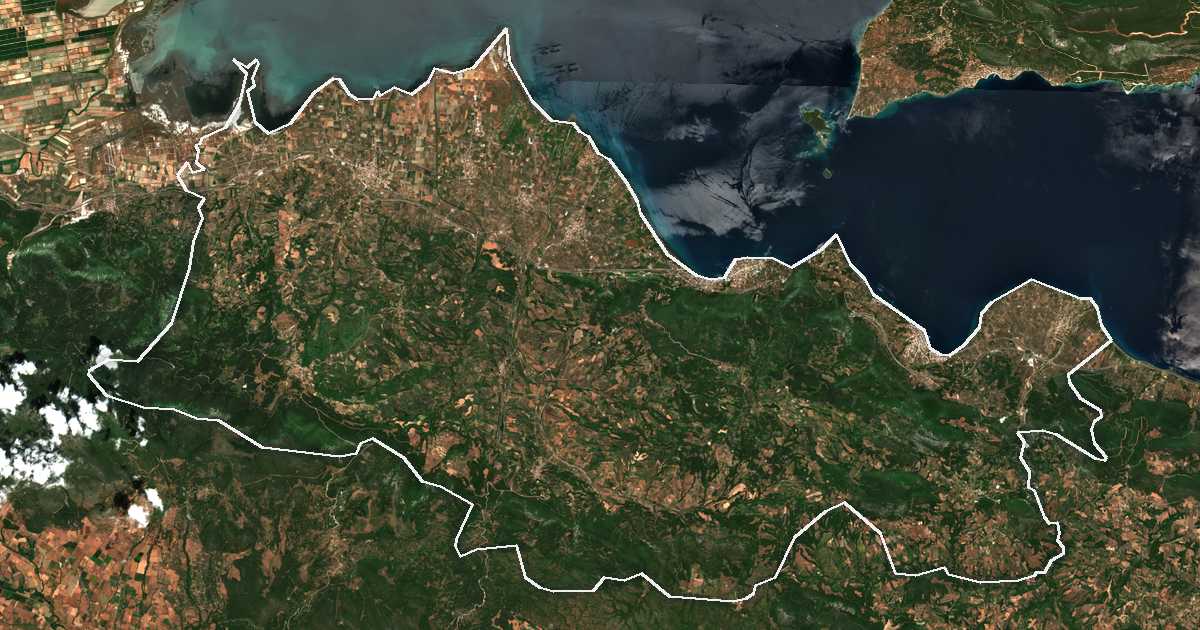 Satelitska snimka s ucrtanom granicom: Dímos Mólou - Agíou Konstantínou