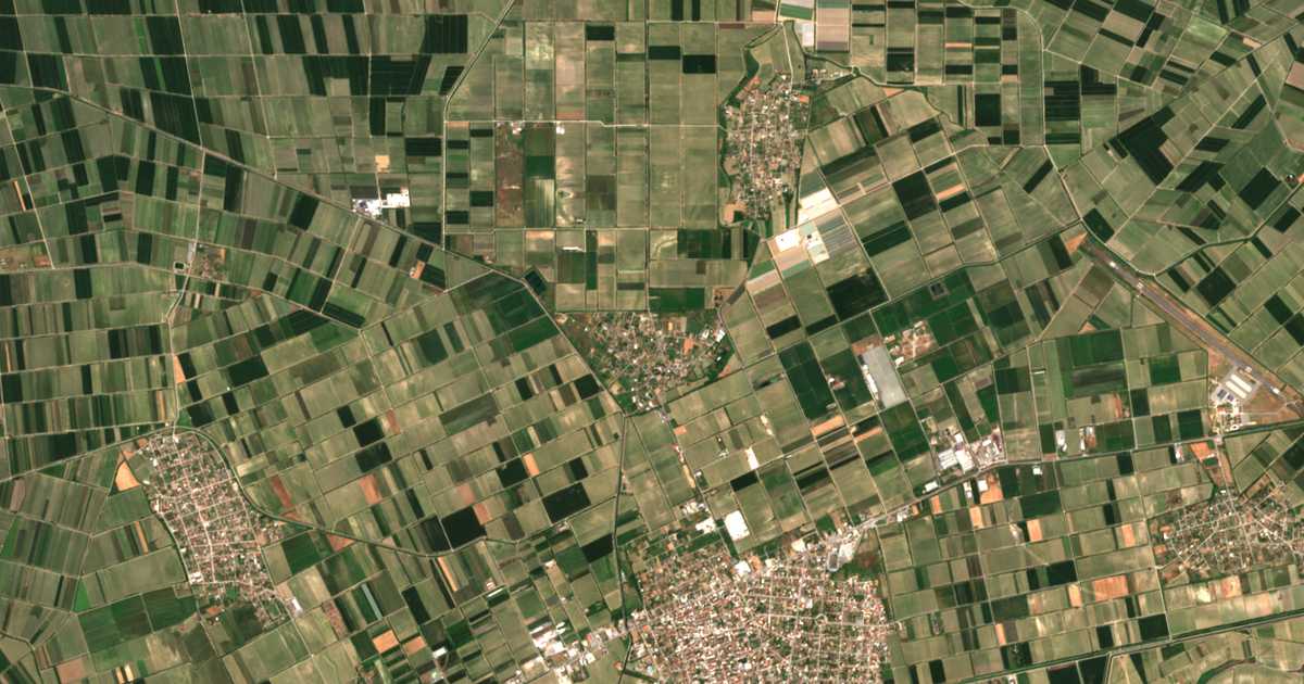 Satelitska karta: Schoinás