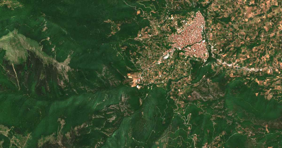 Satelitska karta: Ágios Nikólaos
