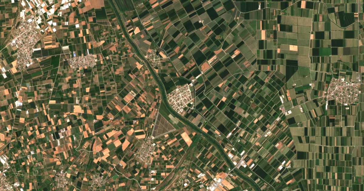 Satelitska karta: Néa Nikomídeia