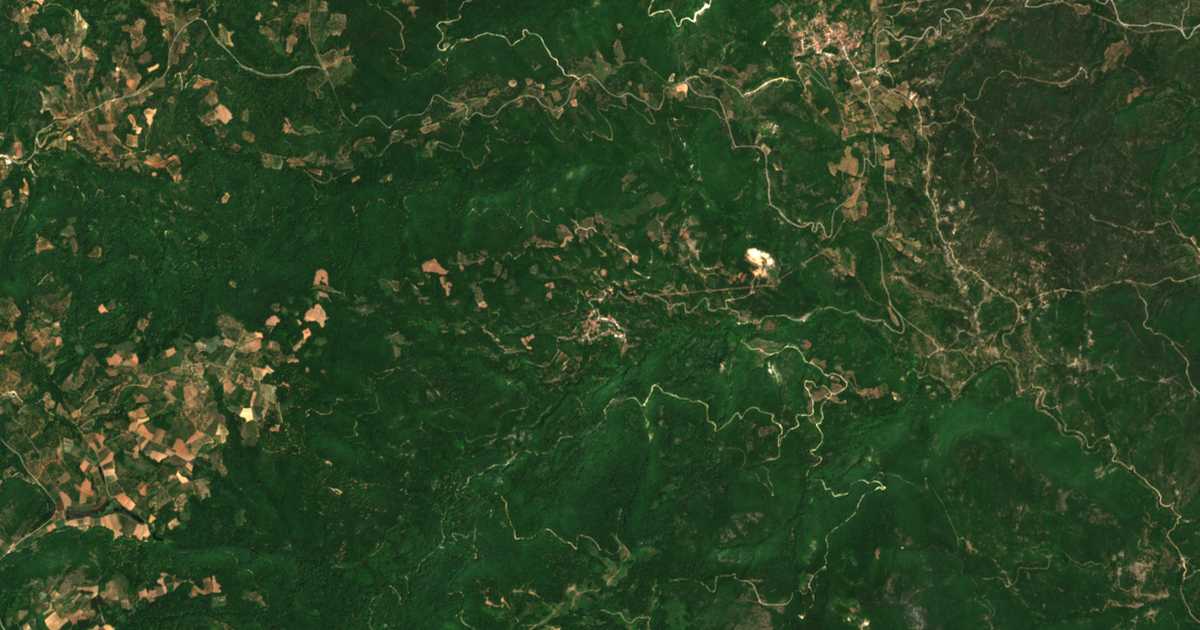 Satelitska karta: Koúpa