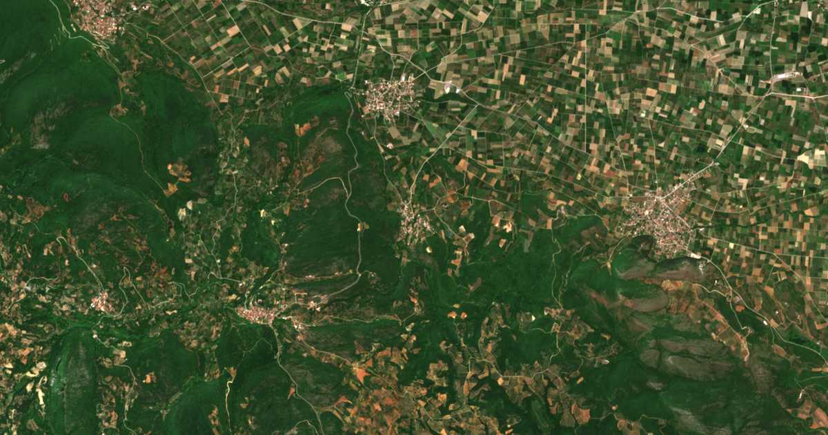 Satelitska karta: Monastirákion