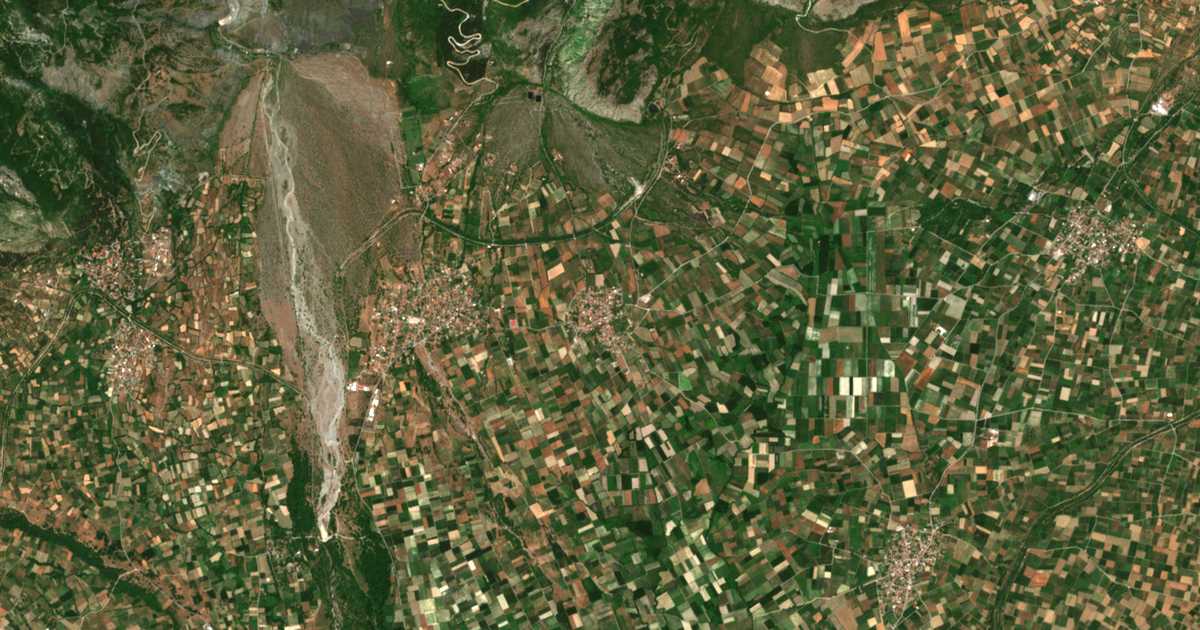 Satelitska karta: Neochórion
