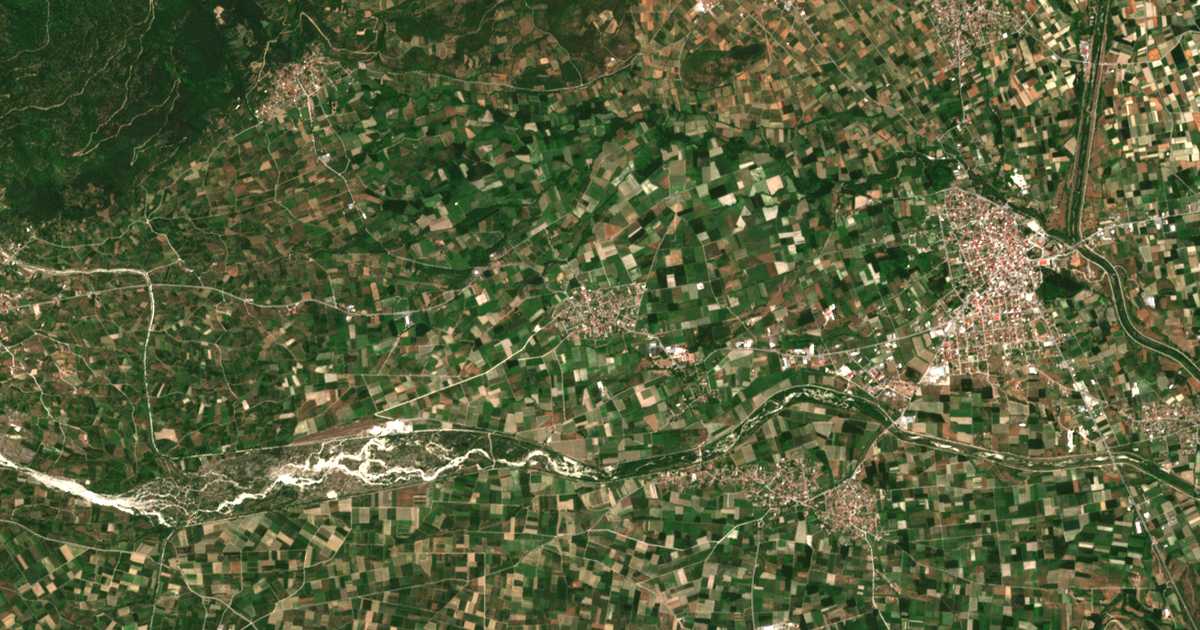 Satelitska karta: Piperiaí