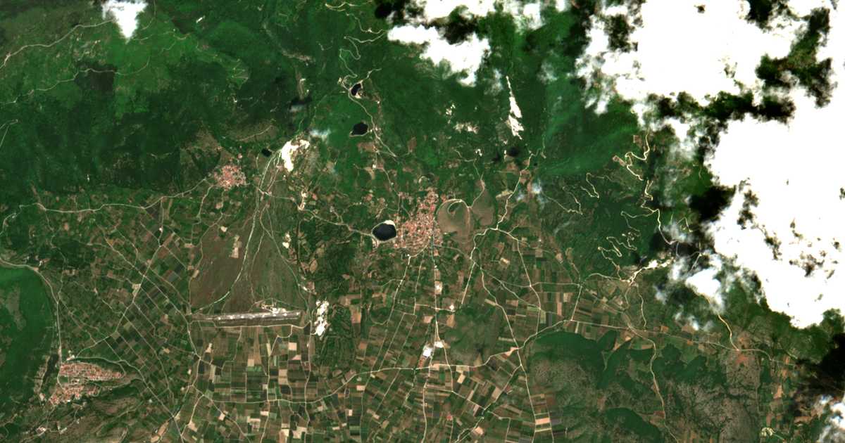 Satelitska karta: Panagítsa