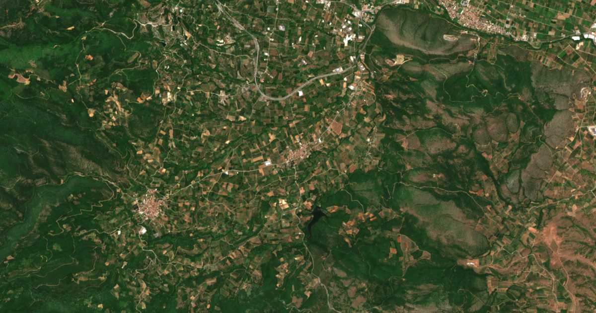 Satelitska karta: Platáni