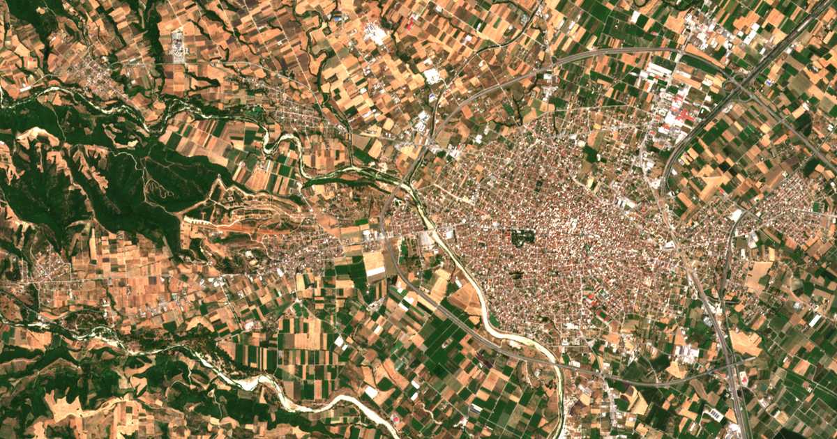 Satelitska karta: Andromáchi