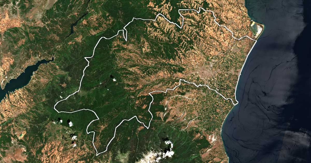 Satelitska snimka s ucrtanom granicom: Dímos Katerínis