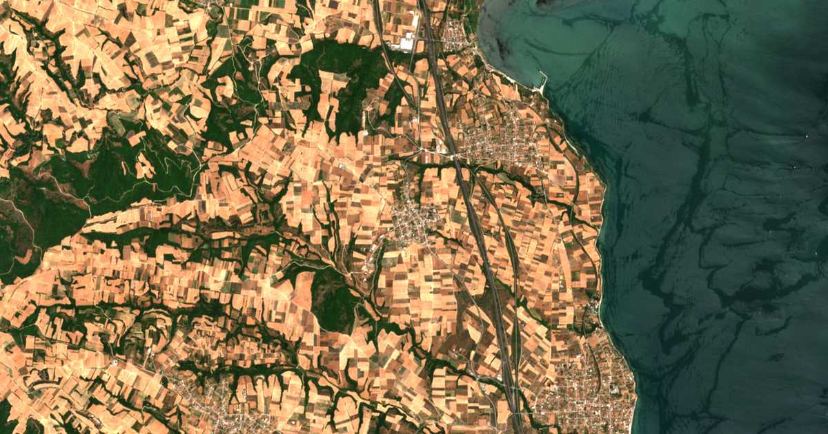 Satelitska karta: Palaión Eleftherochórion
