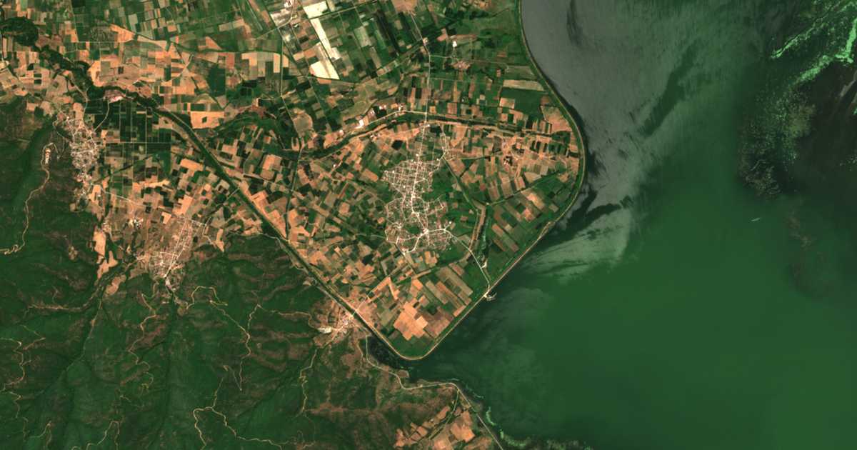 Satelitska karta: Kerkíni