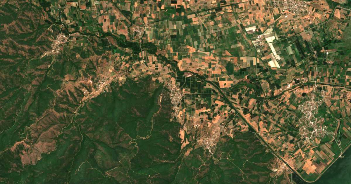 Satelitska karta: Monastirákion