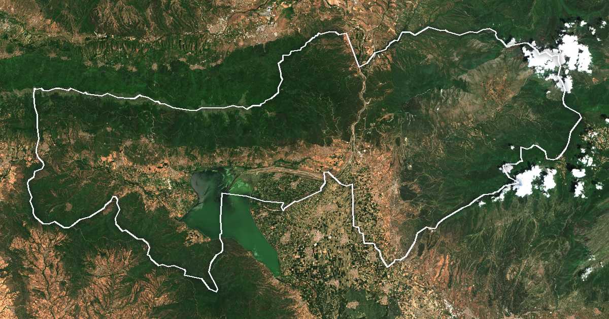 Satelitska snimka s ucrtanom granicom: Dímos Sintikís