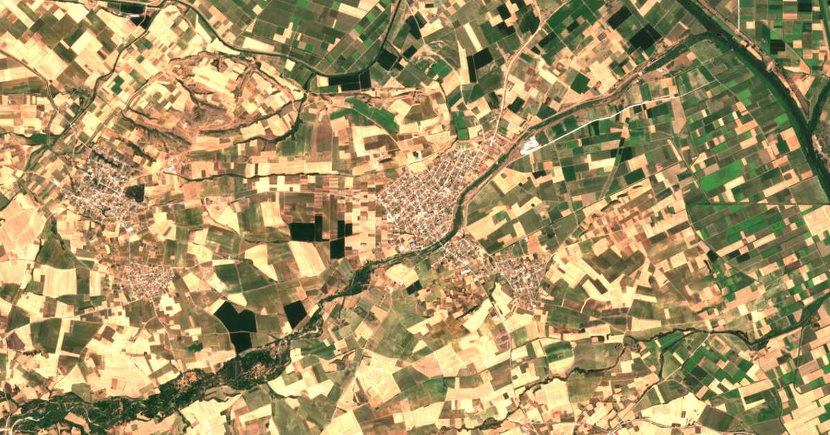 Satelitska karta: Mavrothálassa