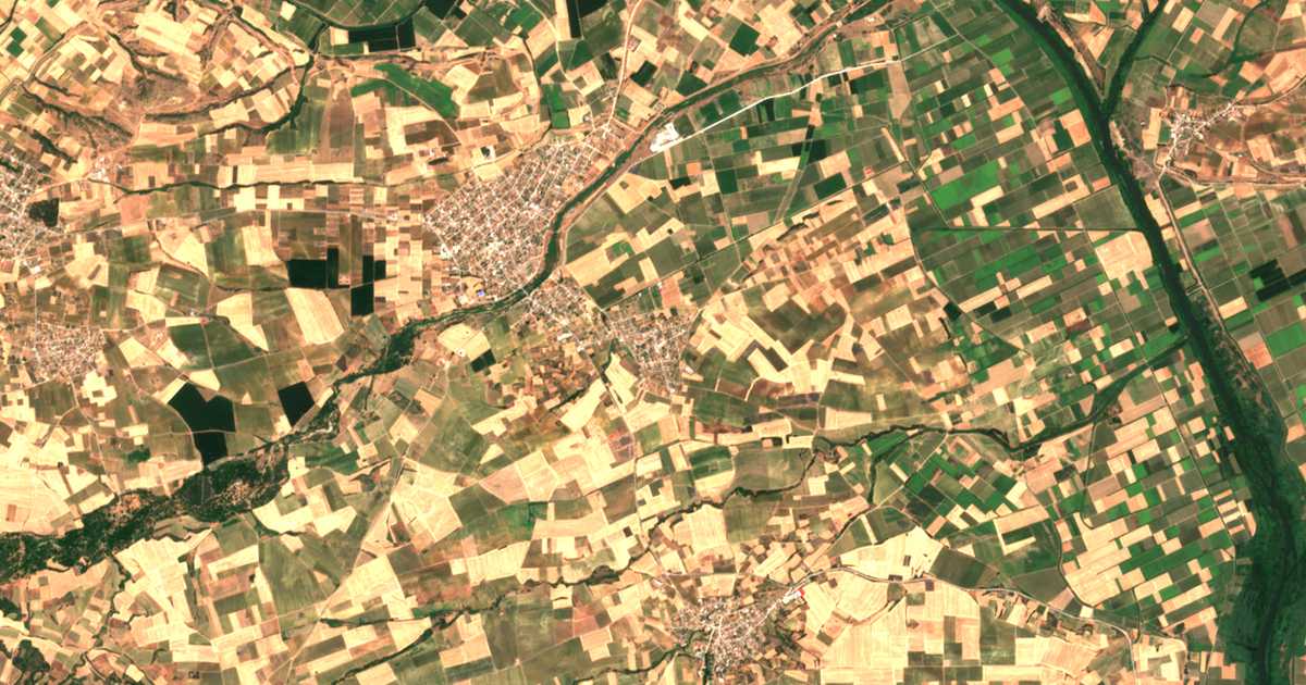 Satelitska karta: Trágilos