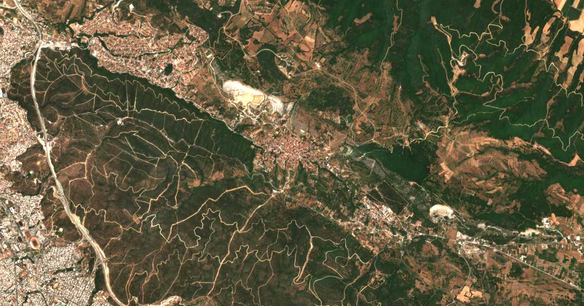 Satelitska karta: Asvestochórion