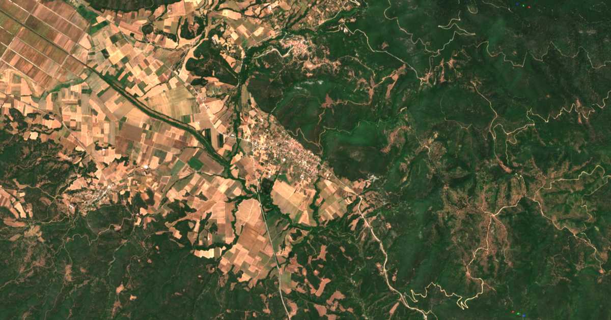 Satelitska karta: Aréthousa